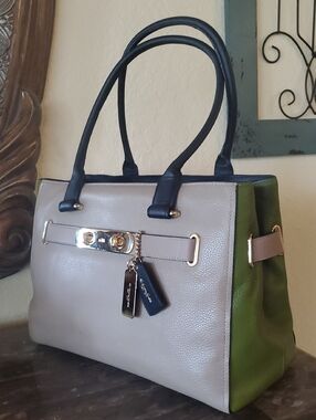 Like NEW Coach Colorblock Swagger Carryall